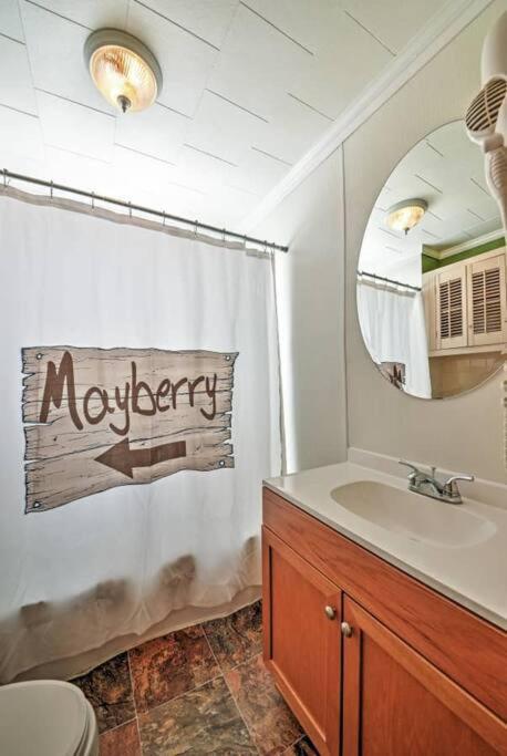 Mayberry Haven Mount Airy Bagian luar foto
